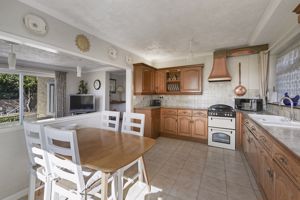 Photo 18- click for photo gallery